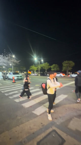 노래를 못찾겠어요…🫃🏿