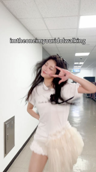 imtheoneimyouridolwalking

#Its_Me #WONHEE #ILLIT #아일릿