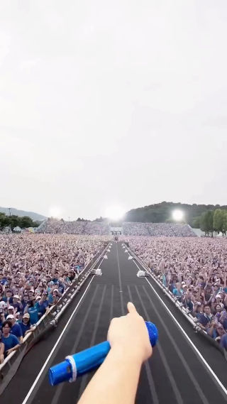등장할때 제 시야는 이러함!! 
PSY’s POV 😎
ft. Ray-Ban Meta AI glasses